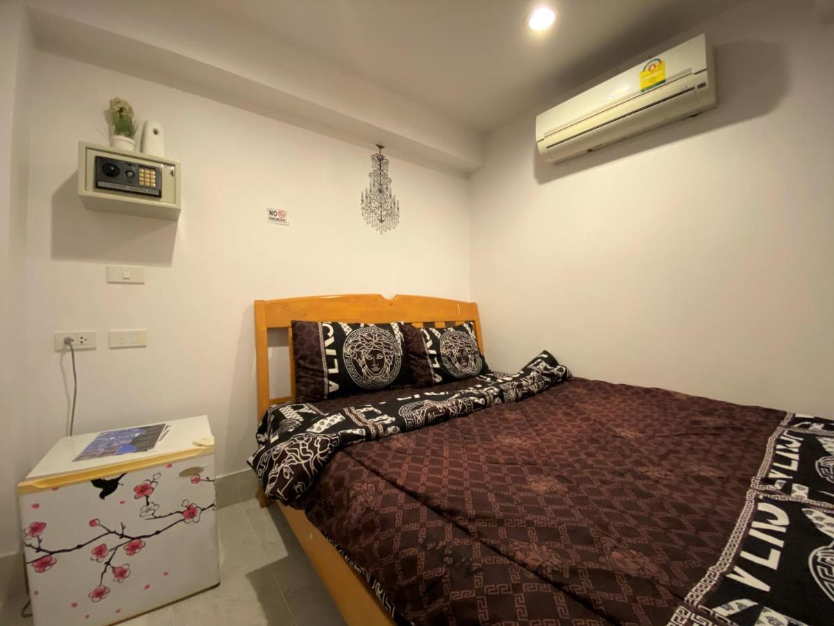 Som Guesthouse Patong Exteriér fotografie