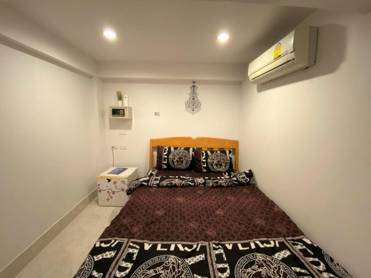 Som Guesthouse Patong Exteriér fotografie