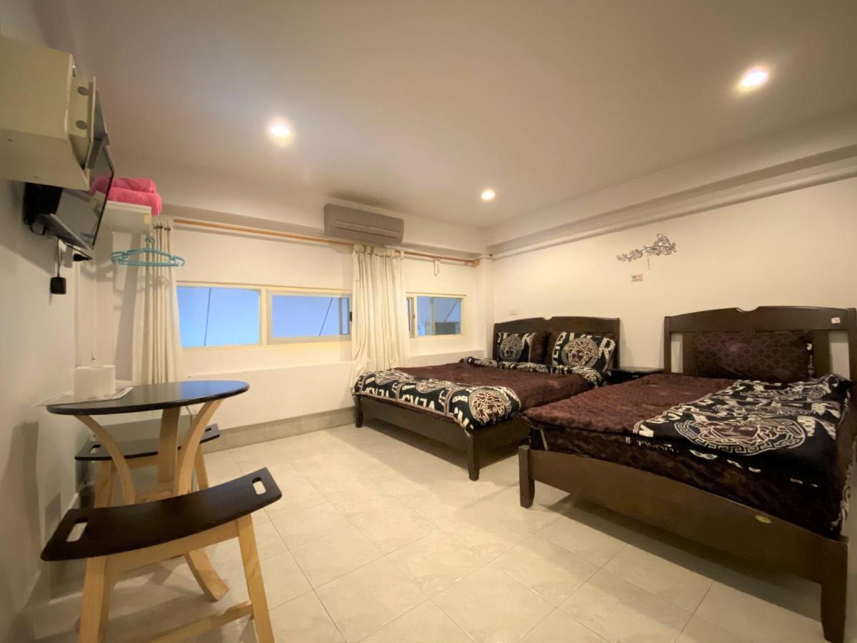 Som Guesthouse Patong Exteriér fotografie